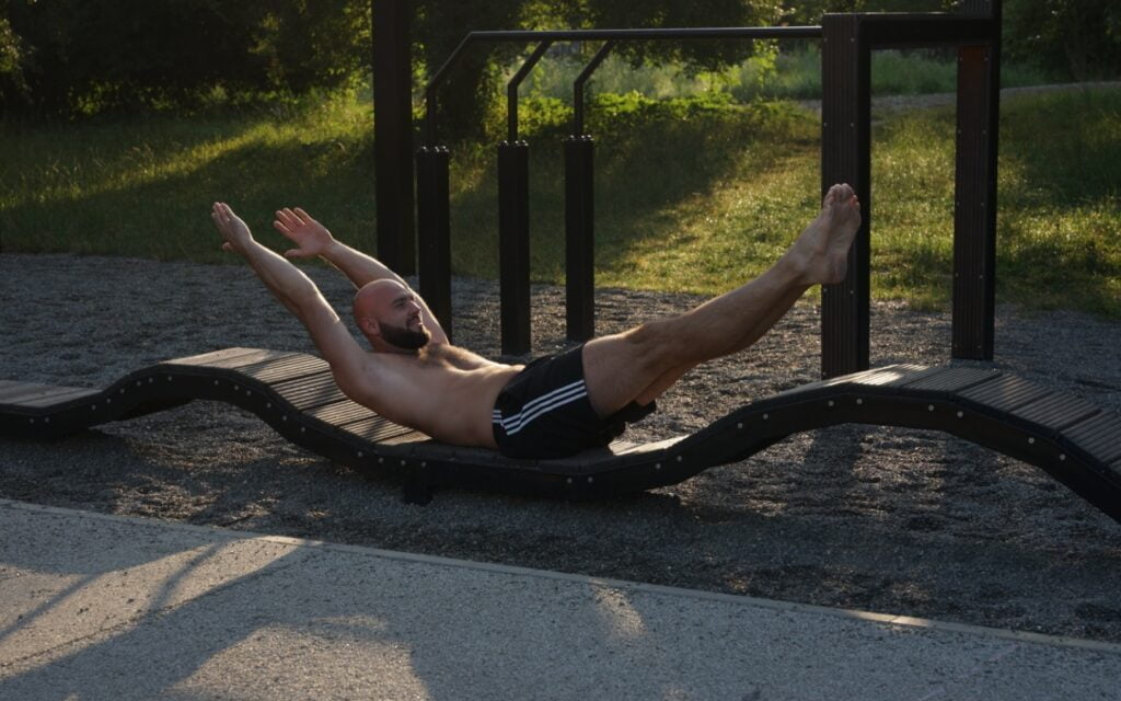 , Trening z własną masą ciała &#8211; Trener Marcin Bruc wyjaśnia, Unlimited Sport | Treningi personalne | Zajęcia pływackie | Kraków